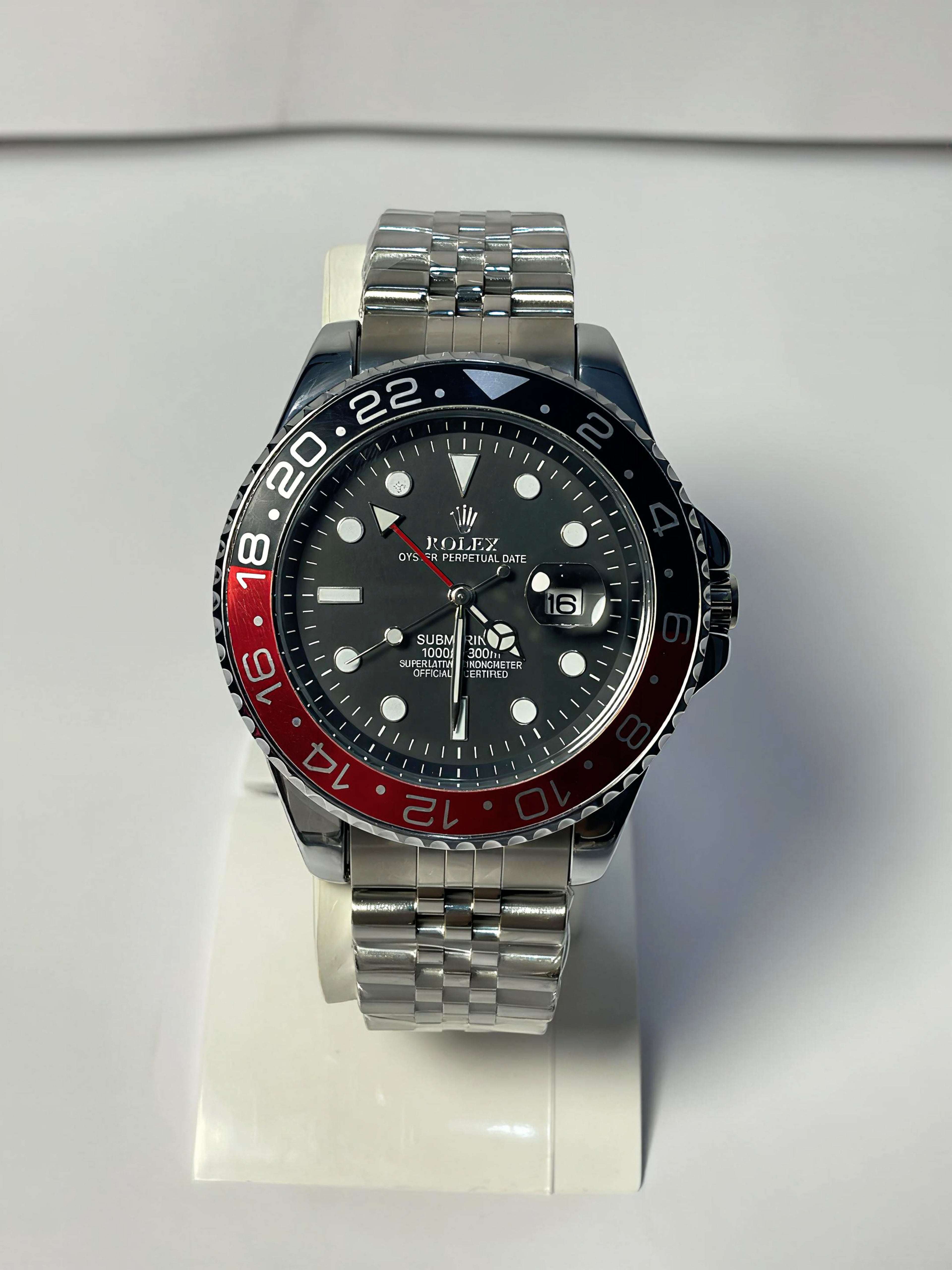RLX GMT - 40mm Stainless steel – Red & Black bezel