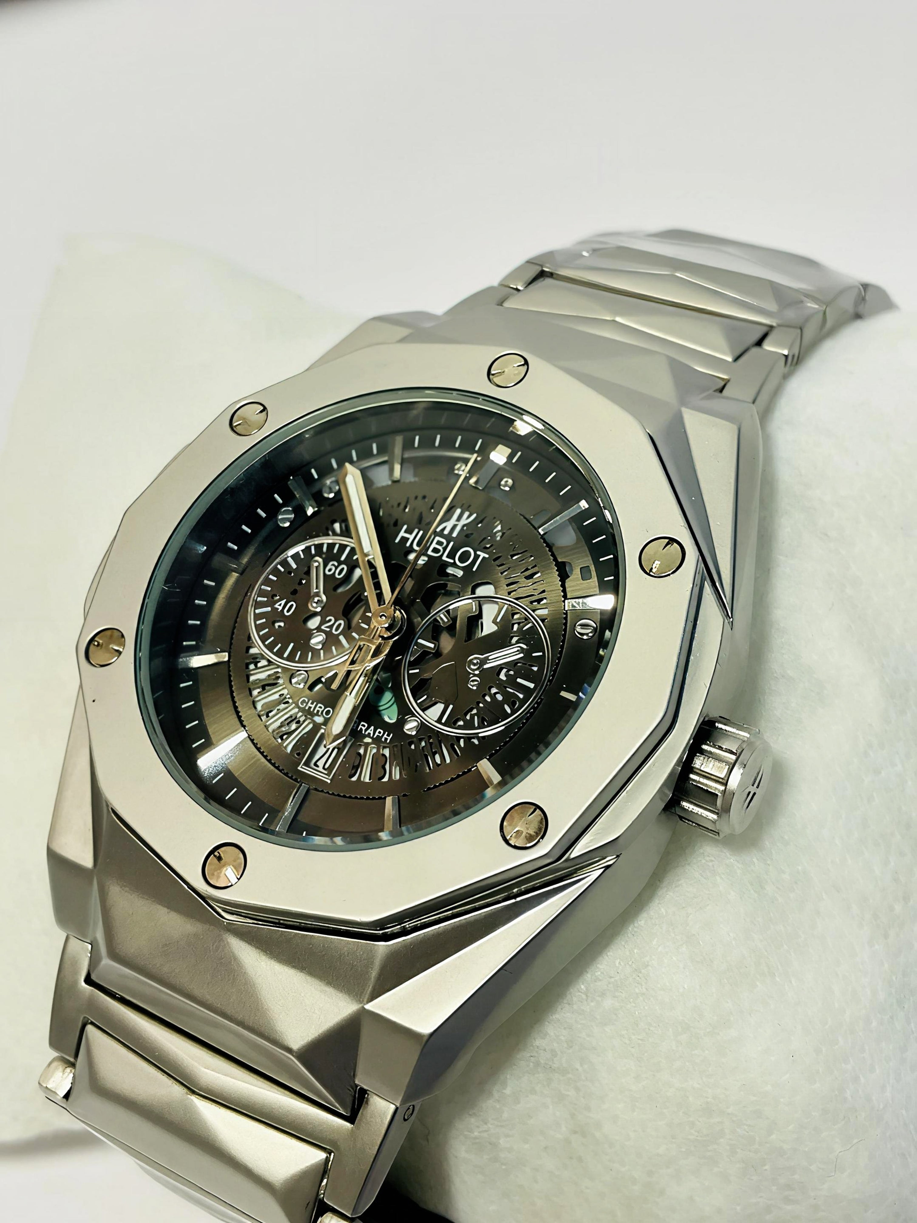 HUBLOT Premium Watch – Diamond Cut Chain